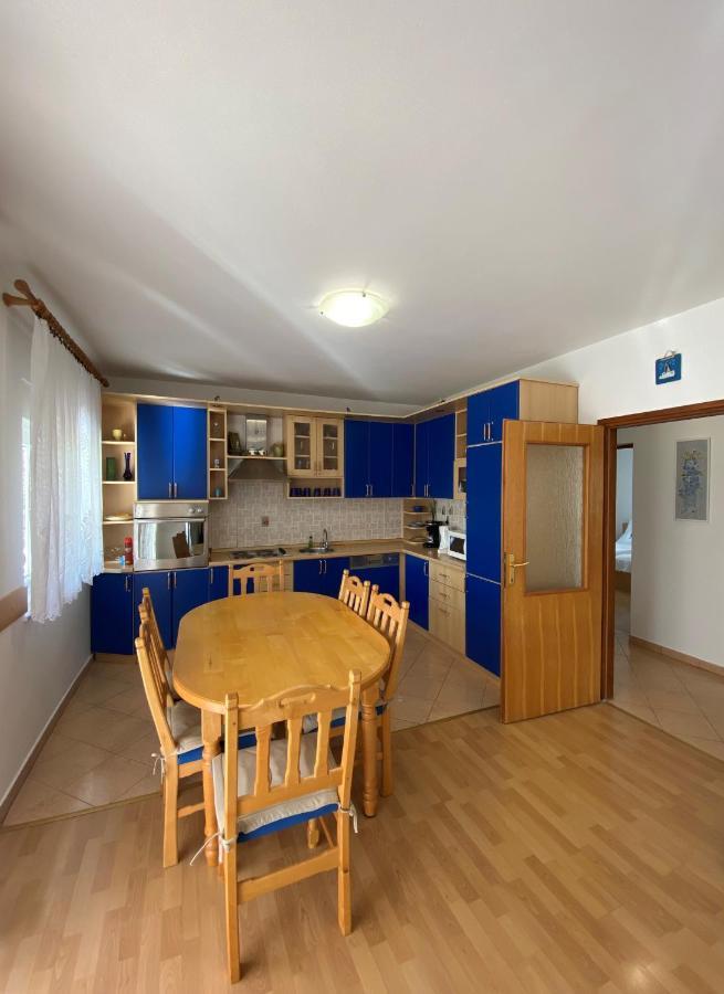 App Ratkovic Appartement Novi Vinodolski Buitenkant foto